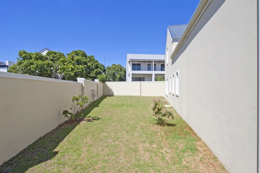 To Let 3 Bedroom Property for Rent in Bluewater Estate Western Cape